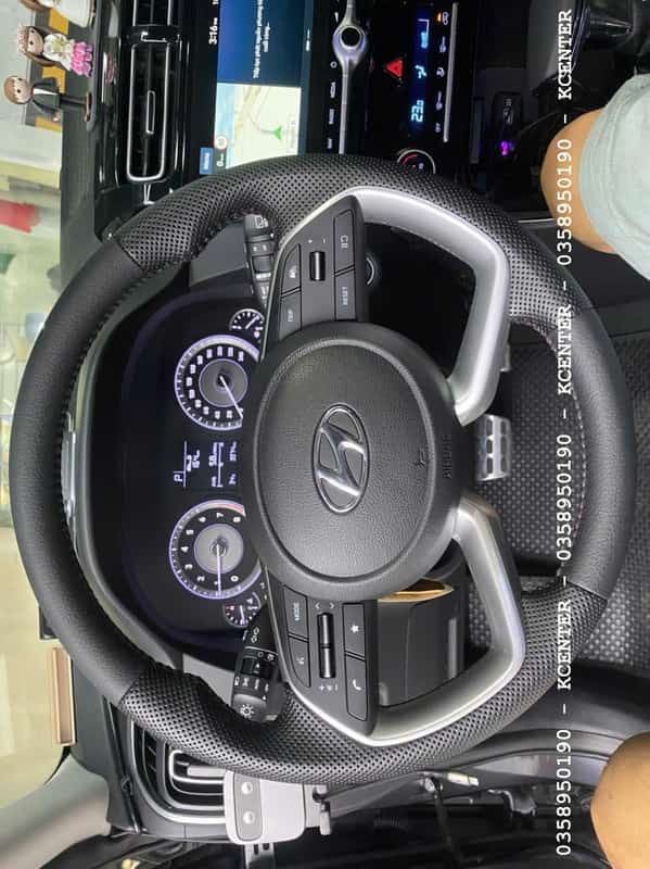 khâu da vô lăng cho xe hyundai